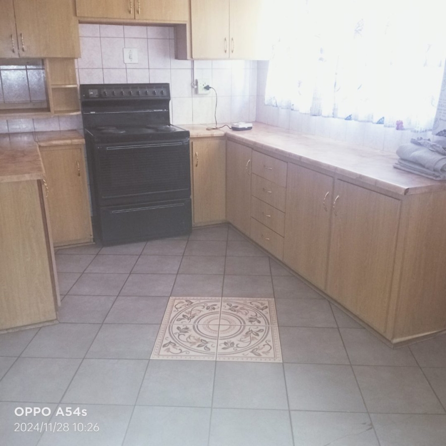 To Let 3 Bedroom Property for Rent in Ashbury Free State